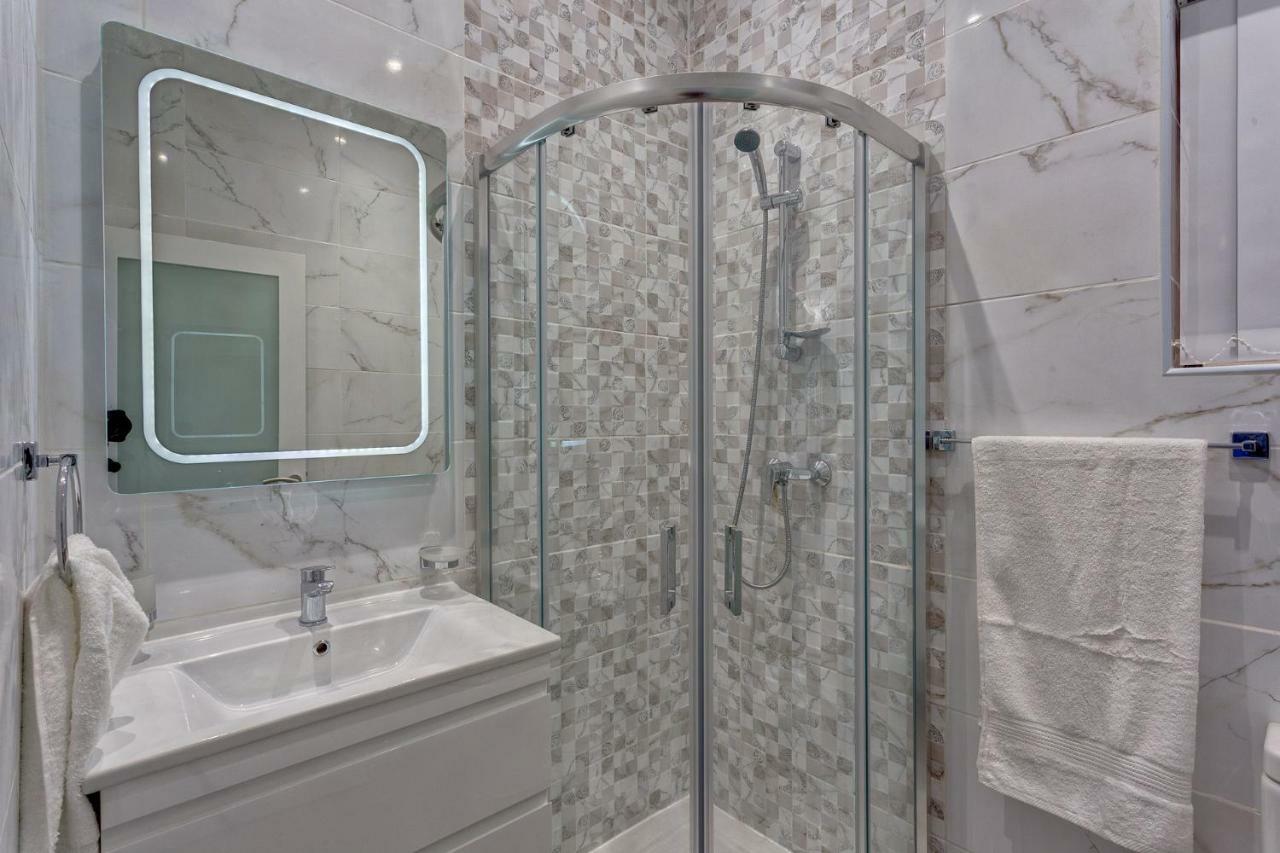 Stylish 3Br Apartment, Fantastic Location In Sliema Bagian luar foto