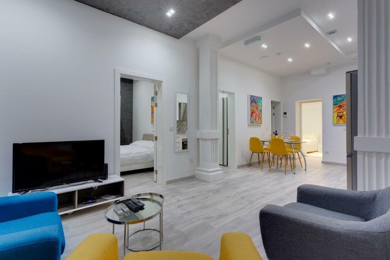 Stylish 3Br Apartment, Fantastic Location In Sliema Bagian luar foto