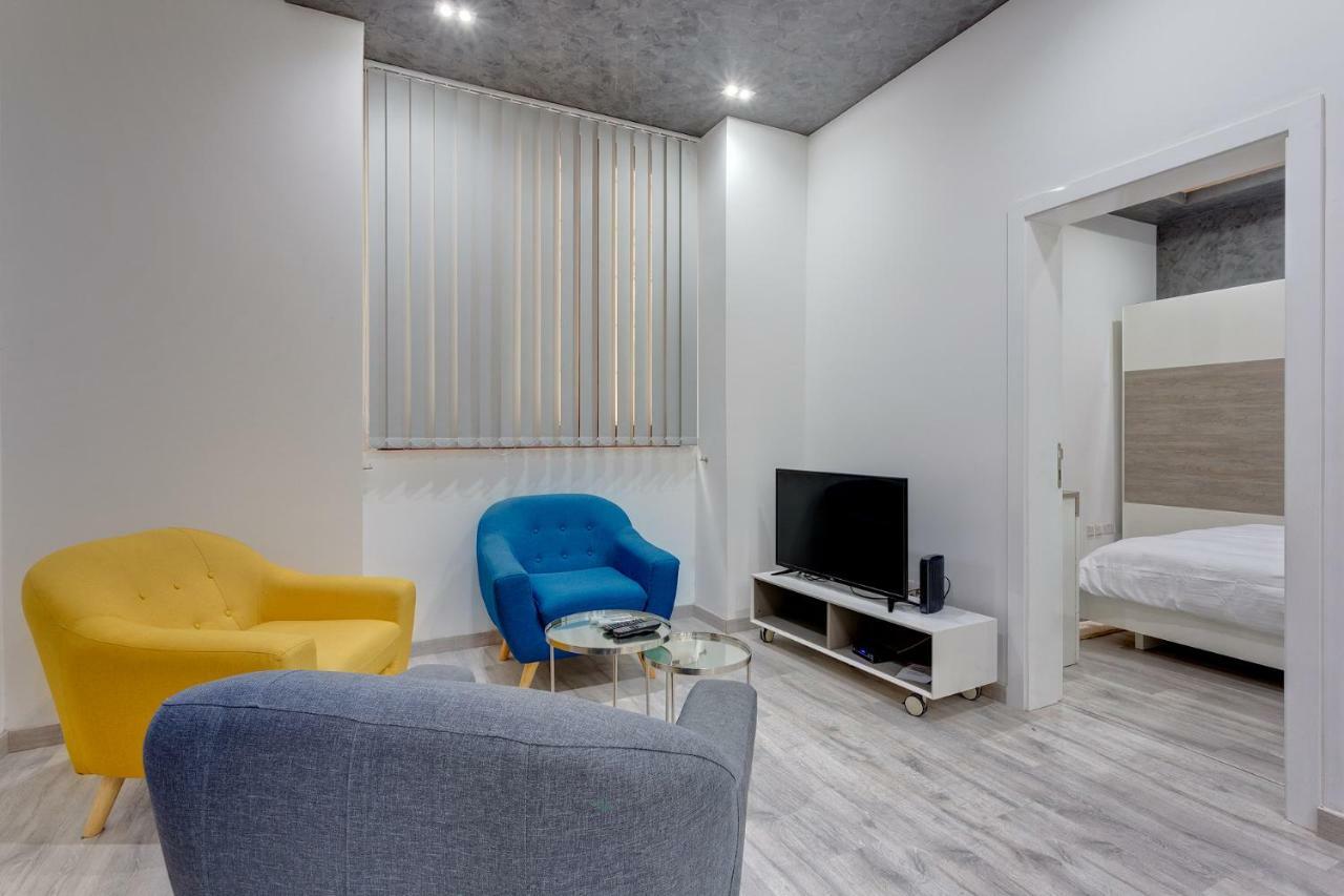 Stylish 3Br Apartment, Fantastic Location In Sliema Bagian luar foto